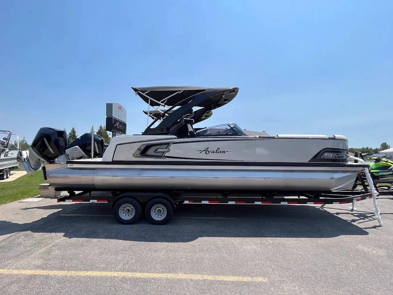 2023 Avalon Excalibur 2785 LTD Twin QL for sale in Charlevoix, MI