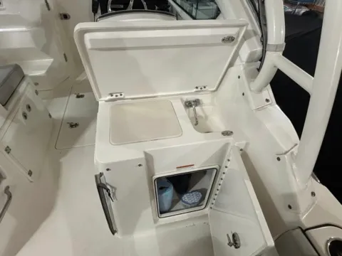 More photos of 2023 Pursuit DC 266 Dual Console at Dry Harbour Marine, MI