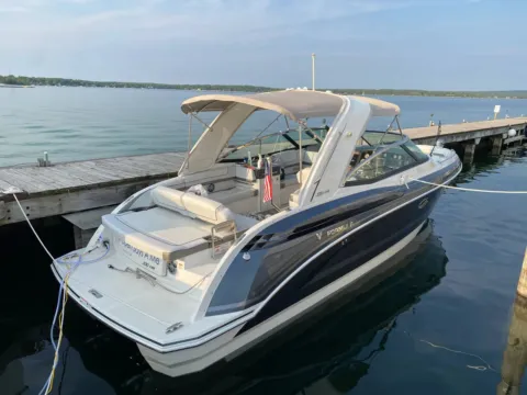 Photos of 2016 Formula 330 Crossover Bowrider for sale in Charlevoix, MI at Dry Harbour Marine