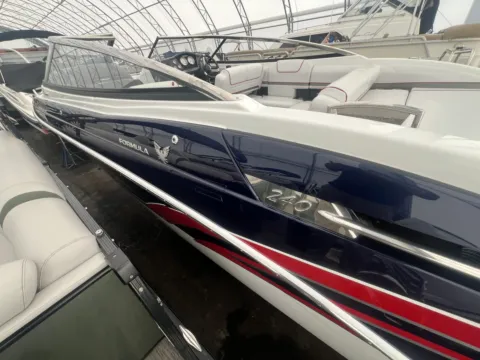 Another view of 2015 FORMULA 240 BR for sale in Charlevoix, MI at Dry Harbour Marine