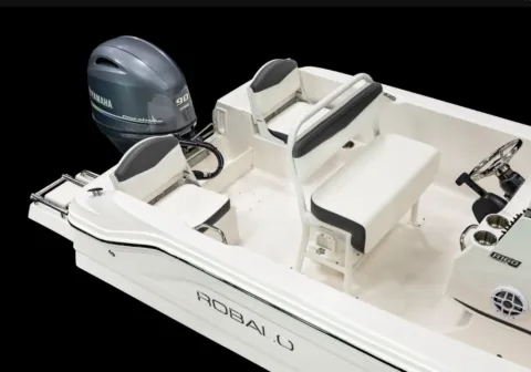 More photos of 2026 Robalo R160 at Dry Harbour Marine, MI