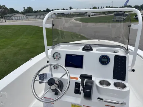 More photos of 2026 Robalo R160 at Dry Harbour Marine, MI