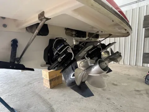 More photos of 2004 Formula 370 Sun Sport at Dry Harbour Marine, MI