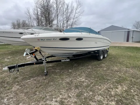 Photos of 1998 SEA RAY 230 OVERNIGHTER for sale in Charlevoix, MI at Dry Harbour Marine