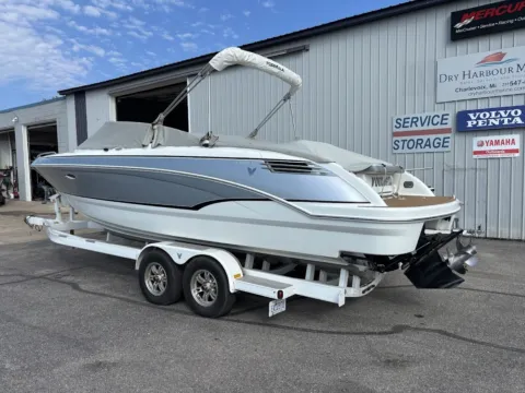 Photos of 2010 Formula 270 Bowrider for sale in Charlevoix, MI at Dry Harbour Marine