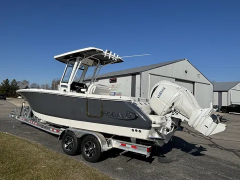 More photos of 2024 Robalo R250 at Dry Harbour Marine, MI