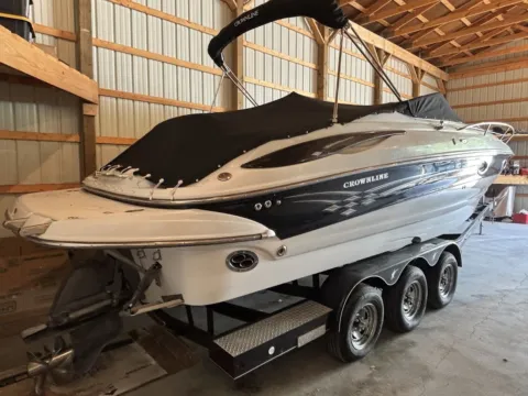 More photos of 2008 Crownline 275 CCR at Dry Harbour Marine, MI
