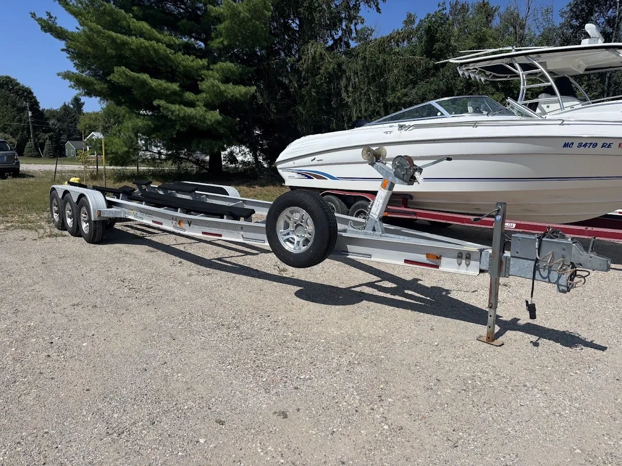 2007 Phoenix A2931-15240TRB for sale in Charlevoix, MI
