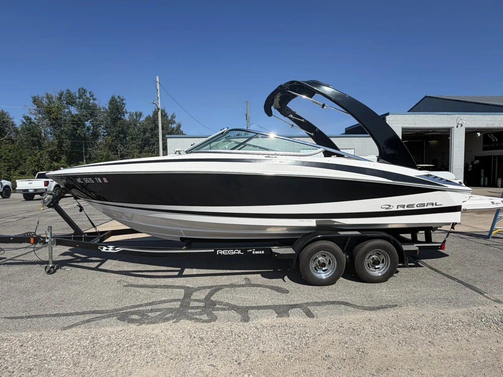 2012 REGAL 2300 for sale in Charlevoix, MI