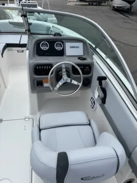 More photos of 2027 Robalo 207 Dual Console at Dry Harbour Marine, MI
