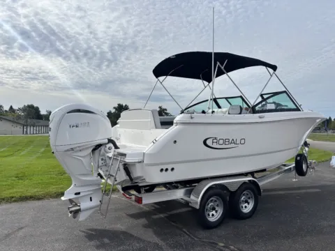 Photos of 2027 Robalo R237 Dual Console for sale in Charlevoix, MI at Dry Harbour Marine