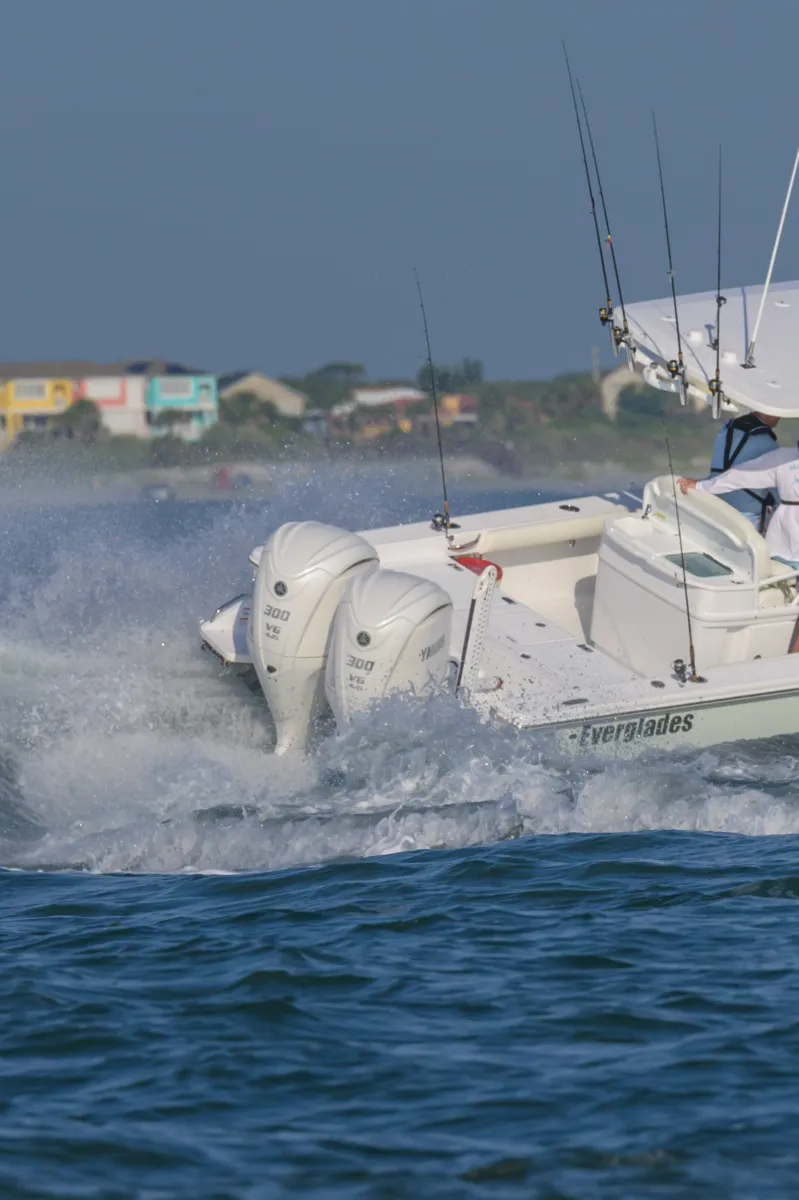 More photos of 2027 Everglades 273CC at Dry Harbour Marine, MI