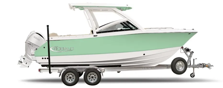 Green 2027 Robalo R237 Dual Console for sale in Charlevoix, MI