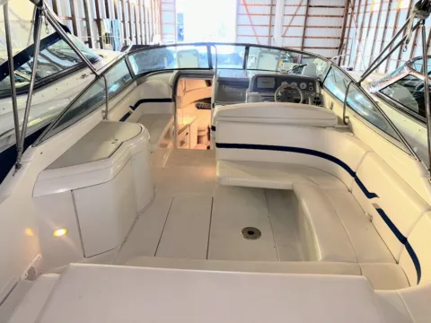 More photos of 2001 Formula 330 Sun Sport at Dry Harbour Marine, MI