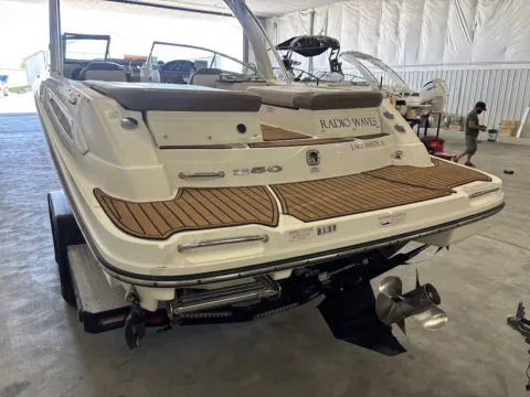 More photos of 2011 Sea Ray 250 SLX at Dry Harbour Marine, MI