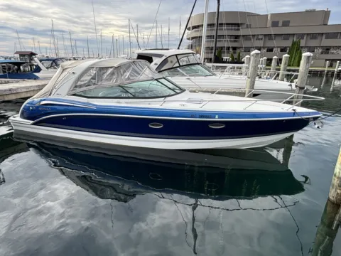 Photos of 2016 FORMULA 350 Sun Sport for sale in Charlevoix, MI at Dry Harbour Marine