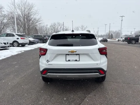 More photos of 2025 Chevrolet Trax LT at Graff Chevrolet GMC of Michigan City, IN