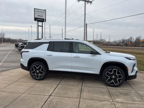 More photos of 2026 Chevrolet Traverse High Country at Graff Chevrolet GMC of Michigan City, IN