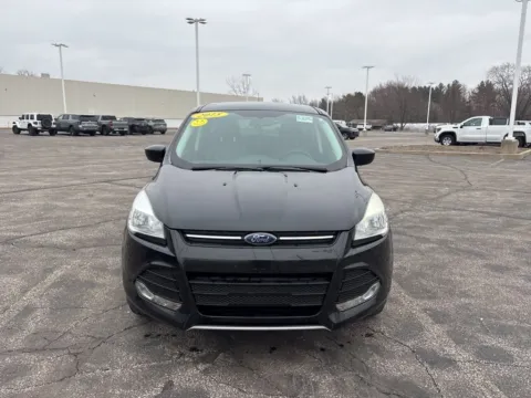 Photos of 2015 Ford Escape SE for sale in Michigan City, IN at Graff Chevrolet GMC of Michigan City
