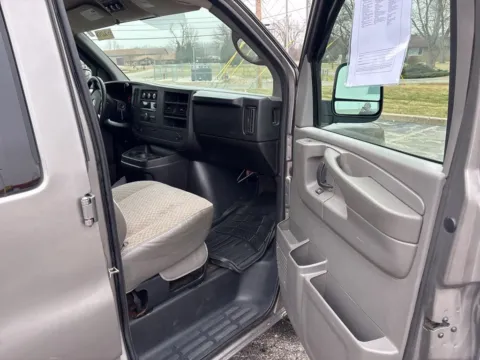 More photos of 2008 Chevrolet Express Van G1500 Work Van at Graff Chevrolet GMC of Michigan City, IN