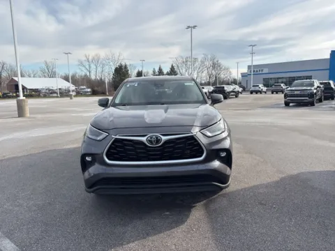 Photos of 2024 Toyota Highlander LE for sale in Michigan City, IN at Graff Chevrolet GMC of Michigan City