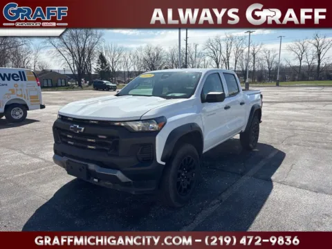 White 2023 Chevrolet Colorado Trail Boss for sale in Michigan City, IN