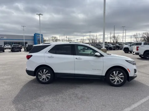 More photos of 2022 Chevrolet Equinox Premier at Graff Chevrolet GMC of Michigan City, IN