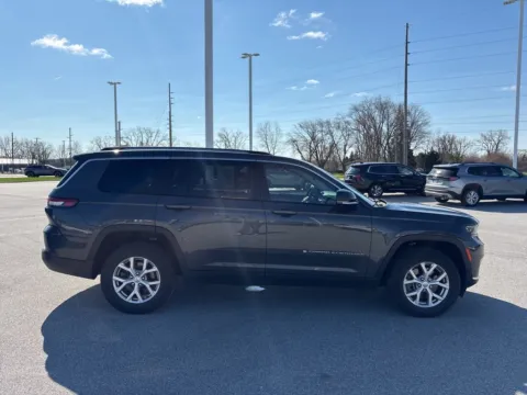 More photos of 2021 Jeep Grand Cherokee L Limited at Graff Chevrolet GMC of Michigan City, IN