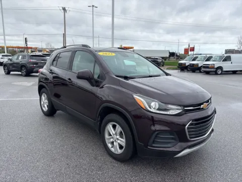 More photos of 2022 Chevrolet Trax LT at Graff Chevrolet GMC of Michigan City, IN