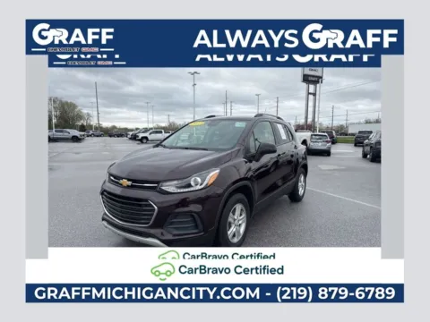 Black 2022 Chevrolet Trax LT for sale in Michigan City, IN