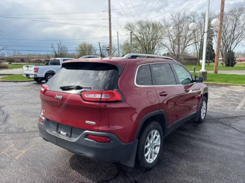More photos of 2016 Jeep Cherokee Latitude at Graff Chevrolet GMC of Michigan City, IN