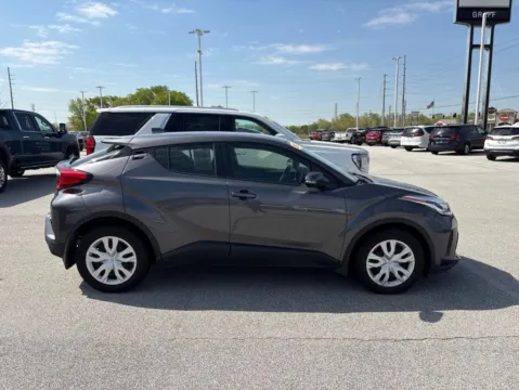 More photos of 2021 Toyota C-HR LE at Graff Chevrolet GMC of Michigan City, IN
