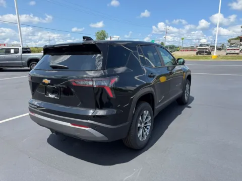 More photos of 2027 Chevrolet Equinox LT at Graff Chevrolet GMC of Michigan City, IN