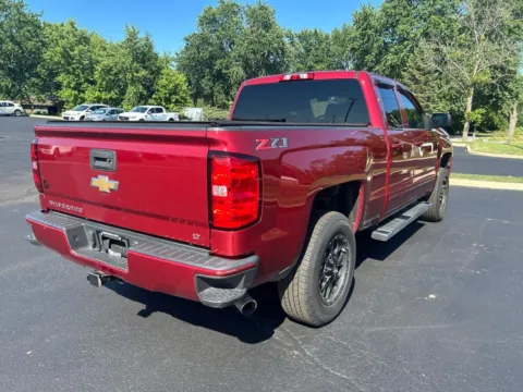More photos of 2018 Chevrolet Silverado 1500 LT at Graff Chevrolet GMC of Michigan City, IN