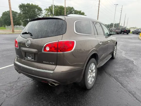 More photos of 2011 Buick Enclave CXL at Graff Chevrolet GMC of Michigan City, IN