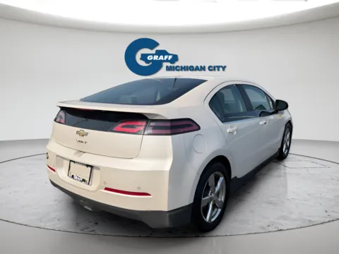 More photos of 2013 Chevrolet Volt at Graff Chevrolet GMC of Michigan City, IN