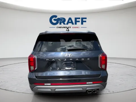 More photos of 2024 Hyundai Palisade Limited at Graff Chevrolet GMC of Michigan City, IN