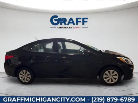 More photos of 2017 Hyundai Accent SE at Graff Chevrolet GMC of Michigan City, IN