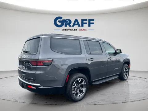 More photos of 2024 Jeep Wagoneer Series III at Graff Chevrolet GMC of Michigan City, IN