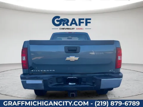 More photos of 2009 Chevrolet Silverado 2500 HD Work Truck at Graff Chevrolet GMC of Michigan City, IN