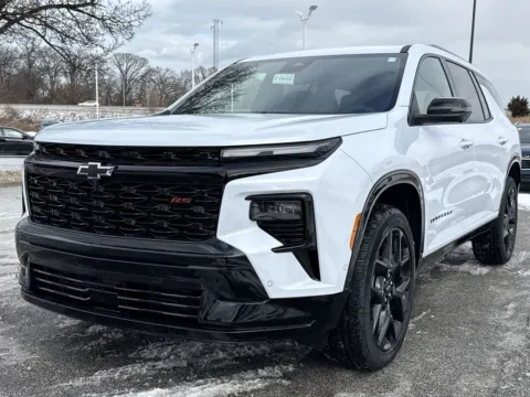White 2026 Chevrolet Traverse RS for sale in Burns Harbor, IN