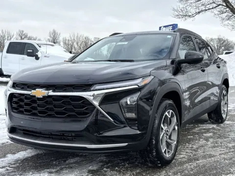 Black 2026 Chevrolet Trax LT for sale in Burns Harbor, IN