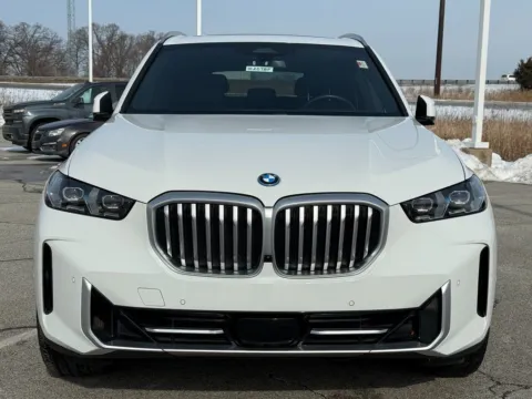 More photos of 2025 BMW X5 xDrive50e at Graff Chevrolet of Chesterton, IN