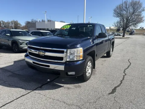 More photos of 2010 Chevrolet Silverado 1500 LT at Graff Chevrolet of Chesterton, IN