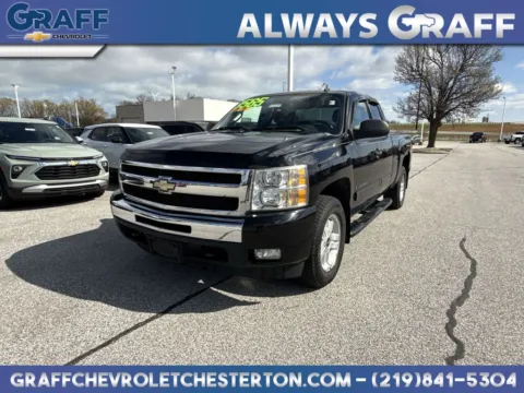Black 2011 Chevrolet Silverado 1500 LT for sale in Burns Harbor, IN