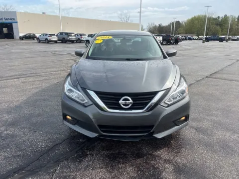 Photos of 2018 Nissan Altima 2.5 SV for sale in Burns Harbor, IN at Graff Chevrolet of Chesterton