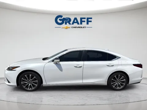 Another view of 2019 Lexus ES 350 for sale in Burns Harbor, IN at Graff Chevrolet of Chesterton
