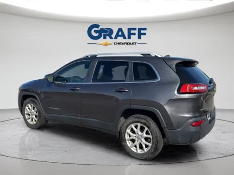 More photos of 2016 Jeep Cherokee Latitude at Graff Chevrolet of Chesterton, IN