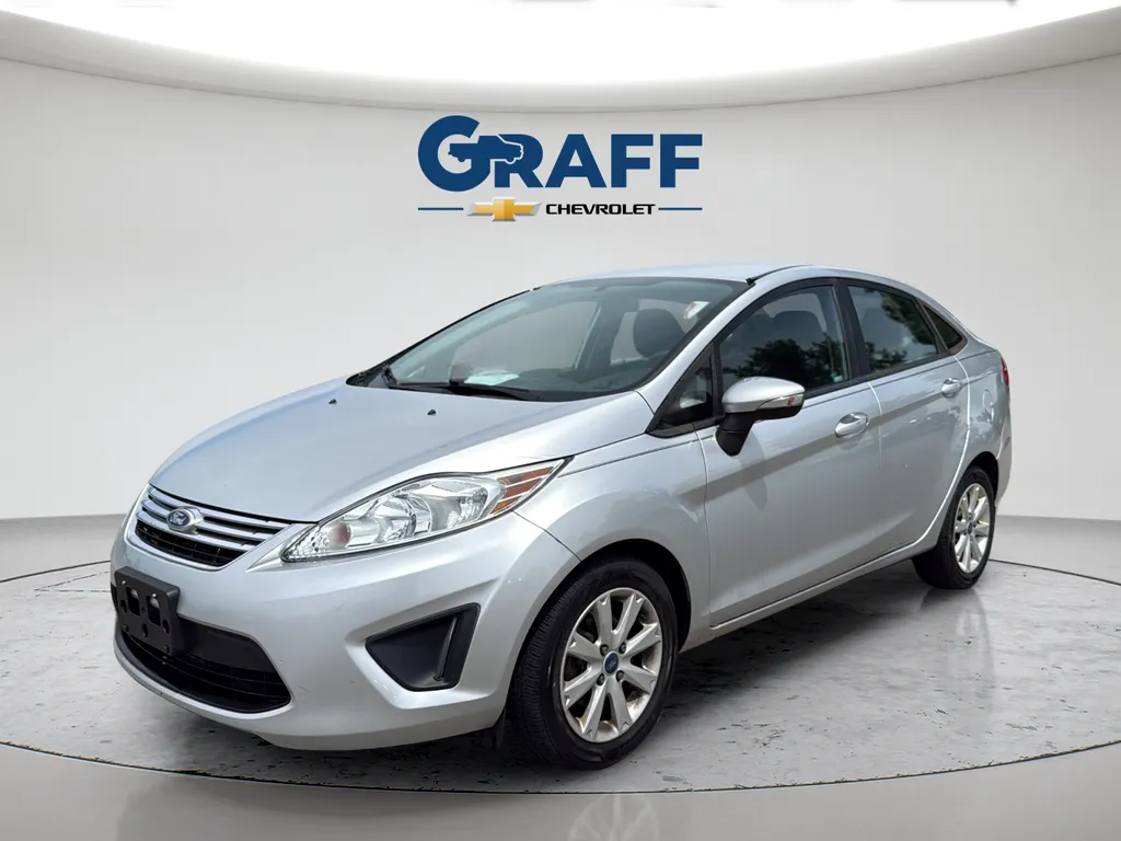 Silver 2013 Ford Fiesta SE for sale in Burns Harbor, IN