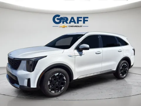 Photos of 2025 Kia Sorento S for sale in Burns Harbor, IN at Graff Chevrolet of Chesterton